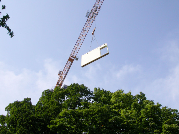 40_Kran schwebende wand